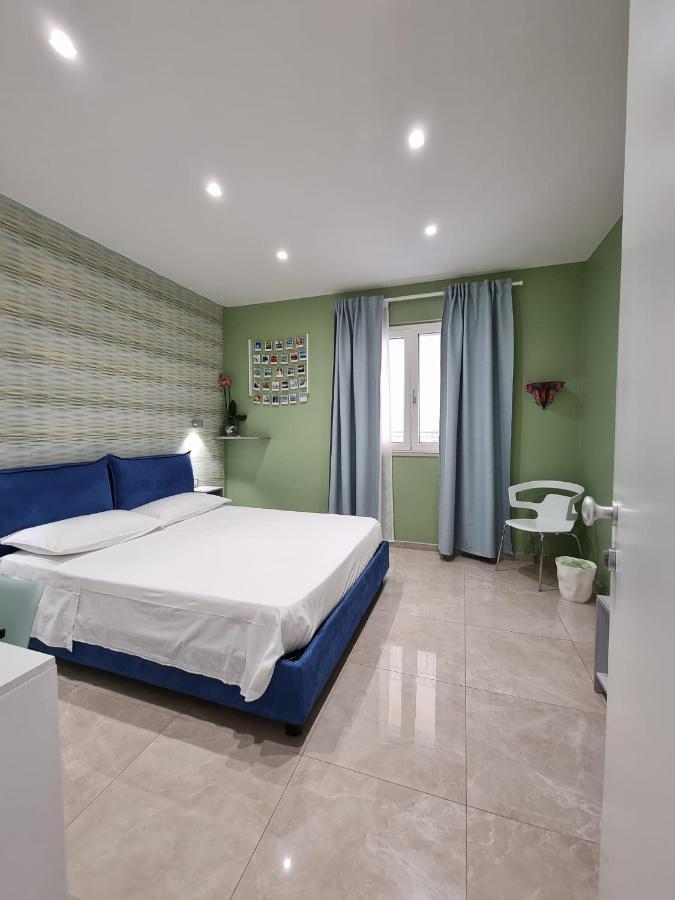 Margherita Boutique * Margherita Di Savoia